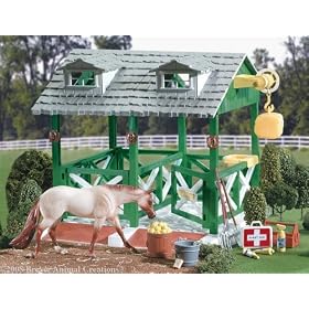 Two Horse Wash Stall Barn by Breyer