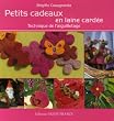 Petits cadeaux en laine card�e : Technique de l'aiguilletage