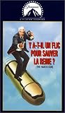 Revue Paramount  / Y a-t-il un flic pour sauver la reine ?