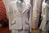 Review   / Tocca Linen Jacket Size 8