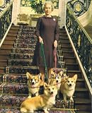 HELEN MIRREN - The Queen AUTOGRAPH - Signed 8x10 Photo