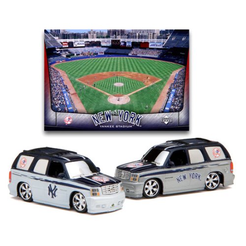 New York Yankees MLB Cadillac Escalade Home & Away Pack with Team Card