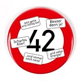 Produkt-Bild: Cera & Toys Riesen Verkehrsschild Button zum 42. Geburtstag