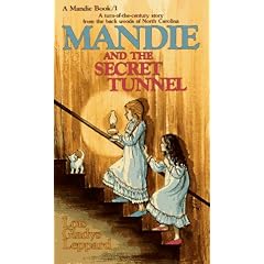 Mandie and the Secret Tunnel (Mandie, Book 1)