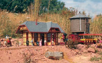 PIKO G SCALE MODEL TRAIN BUILDINGS - GRIZZLY FLATS STATION - 62209-image