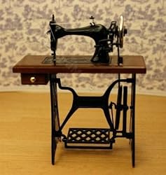 Miniature Vintage Look Sewing Machine with Moving Needle