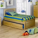 Brooklyn Platform Bed with Raised Panel Footboard and Trundle in Natural Maple Size: Full