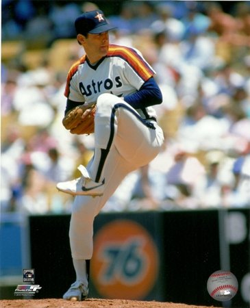 Nolan Ryan Houston Astros Pitching 8x10 Photo