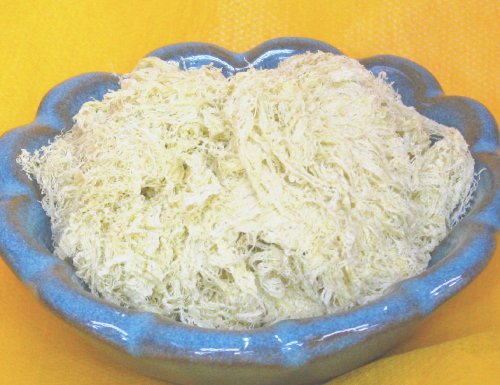 職人が精魂込めて削りました　特撰白とろろ昆布