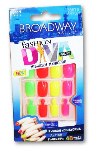 BROADWAY NAILS FASHION DIVA MISMATCH MANICURE