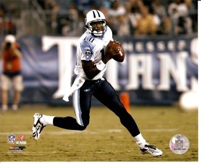 Vince Young Titans Scrambling 2007 8x10 Photo