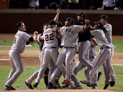 Texas Rangers v. San Francisco Giants, Game 5: Pablo Sandoval Photographic Poster Print by Christian Petersen, 24x32