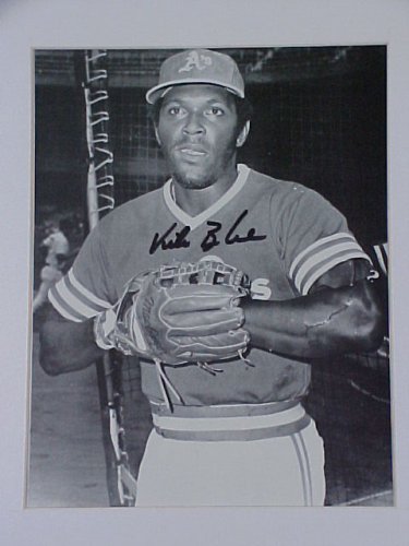 Vida Blue Oakland Athletics 1970's Autographed 10 X 14 Matted Black & White Photo With A Personally Obtained Autograph Directly From The Player