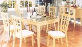 BEAUTIFUL MAPLE FINISH DINING SET WITH 4 PADDED CHAIRS