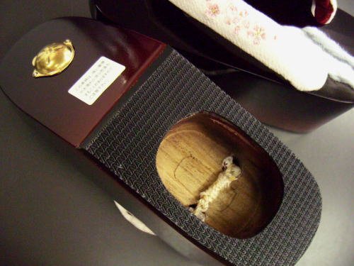 憧れ舞妓気分のこっぽり（ぽっくり）下駄★ぼかし塗桜白鼻緒