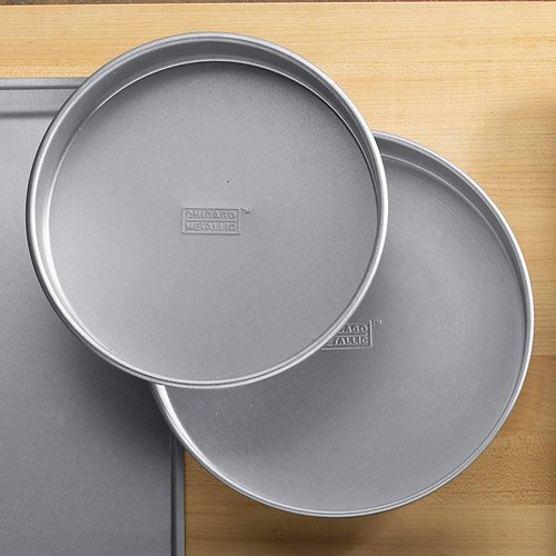 Chicago Metallic Commercial Round Pan: 8