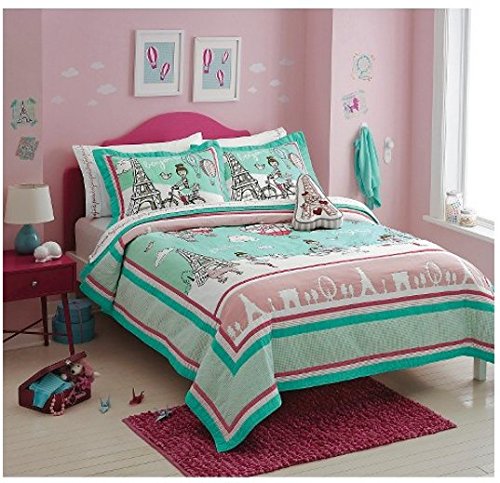 Circo Travel Passport to Paris Full/Queen Quilt