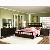 Nikka Grid Style Bedroom Set (Queen) by Klaussner