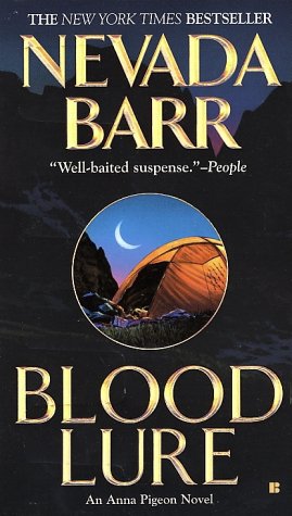 Blood Lure (An Anna Pigeon Novel)