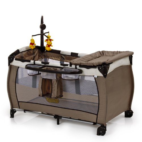 Imagen principal de Hauck 607404 Babycenter - Cuna de viaje con colchón para colgar, organizador con compartimentos, cambiador y móvil musical, diseño de Winnie the Pooh (60 x 120 cm), color marrón