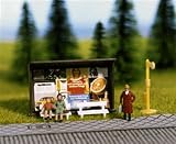 Noch 11530 Bus Stop with 2 FiguresIMAGE