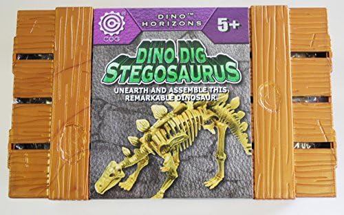 Dig up 4 Dinosaurs - complete with rocks, hammer, brush and skeletons (Age 5+)