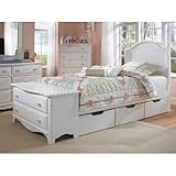 Haley Bedroom Set w/ Footboard Dresser Bed by Lea Industries