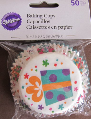 Wilton Baking Cups - Pack of 50 Cupcake GIFT BOX Theme Cups