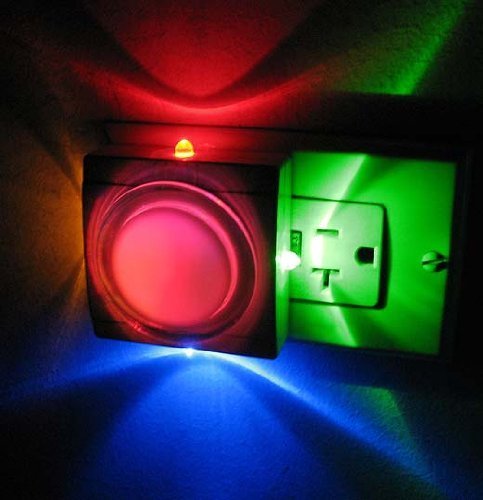 Long Lasting Led Night Light. Includes Photo Sensor So it Only Lights Up in the Dark.