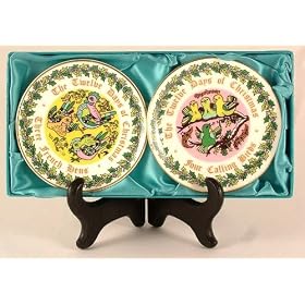 Pair of small Coalport christmas plates 1981 - Three French Hens and Four Calling Birds - CP1082
