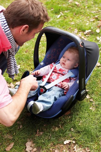 Imagen 13 de Maxi-Cosi 63005941 Family Fix Pebble - Silla de coche (grupo 0+, hasta 13 kg, de 0 a 12 meses aprox.), color negro