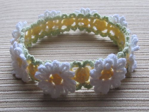Crochet Pattern Yellow Headband with White Daisies