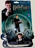 HARRY POTTER FIGURE WITH WAND