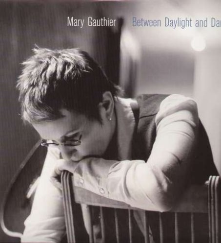 CD-Charts  Music : Between Daylight and Dark [VINYL]