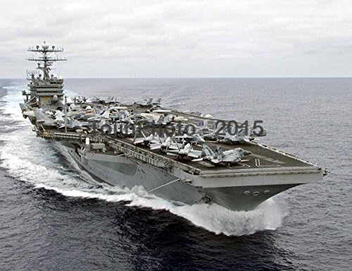 USS Carl Vinson (CVN 70) transits the Pacific Ocean (8.5 x 11 Print)