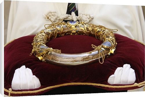 Canvas Prints of Crown of Thorns, Christs Passion relics at Notre Dame cathedral, Paris, from Robert Harding