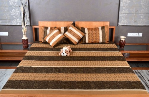 Unique Golden Printed Double Bed Size Silk Bedspread with Pillow Covers & Cushion Covers