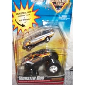  HOT WHEELS MONSTER JAM MONSTER DUO MAXIMUM DESTRUCTION