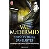 Sous les mains sanglantes