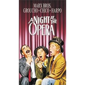 A Night at the Opera [VHS]