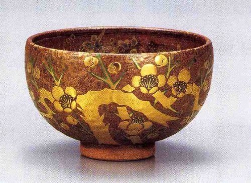 【茶道具】 美山 作 本金老梅・抹茶碗 木箱 九谷焼 