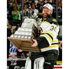  Tim Thomas - holding the Conn Smythe Trophy - 8x10 Photo