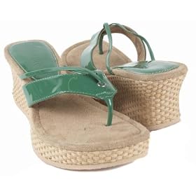 Mudd Juicy Green sandals
