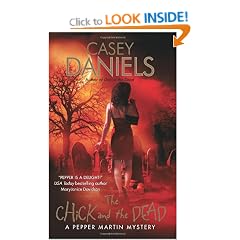 The Chick and the Dead (Pepper Martin Mysteries)
