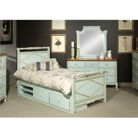 Broyhill Halsten Sleigh Bedroom Series Halsten Sleigh Bedroom Set in Aged Mint