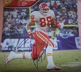 Tony Gonzalez autographed Kansas City Chiefs 2007 calendar page