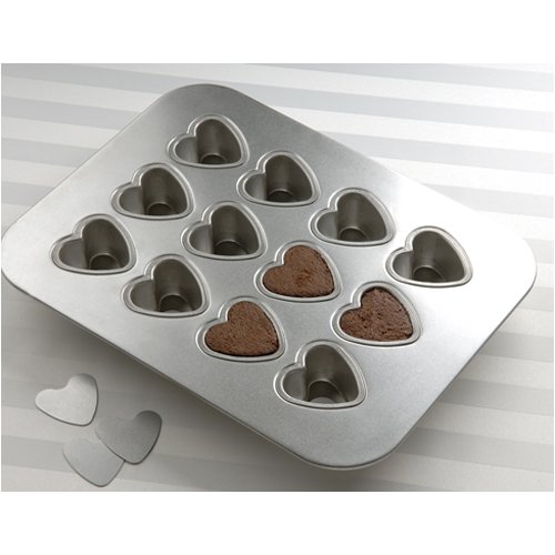Chicago Metallic Gourmetware Lift and Serve Sweetheart Pan