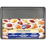 Wilton 2105-0109 Perfect Results Premium Non-Stick Bakeware Mega Cookie Pan