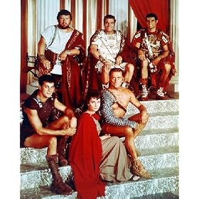 LAURENCE OLIVIER AS MARCUS LICINIUS CRASSUS, PETER USTINOV AS LENTULUS BATIATUS, TONY CURTIS AS ANTONINUS, KIRK DOUGLAS AS SPARTACUS, JOHN GAVIN AS JULIUS CAESAR, JEAN SIMMONS AS VARINIA FROM SPARTACUS #1 - Photo cin�matographique en couleur -GRANDE - 50x40cm