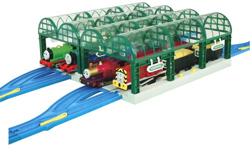 Tomy Thomas & Friends Motor Road & Rail: Knapford Station